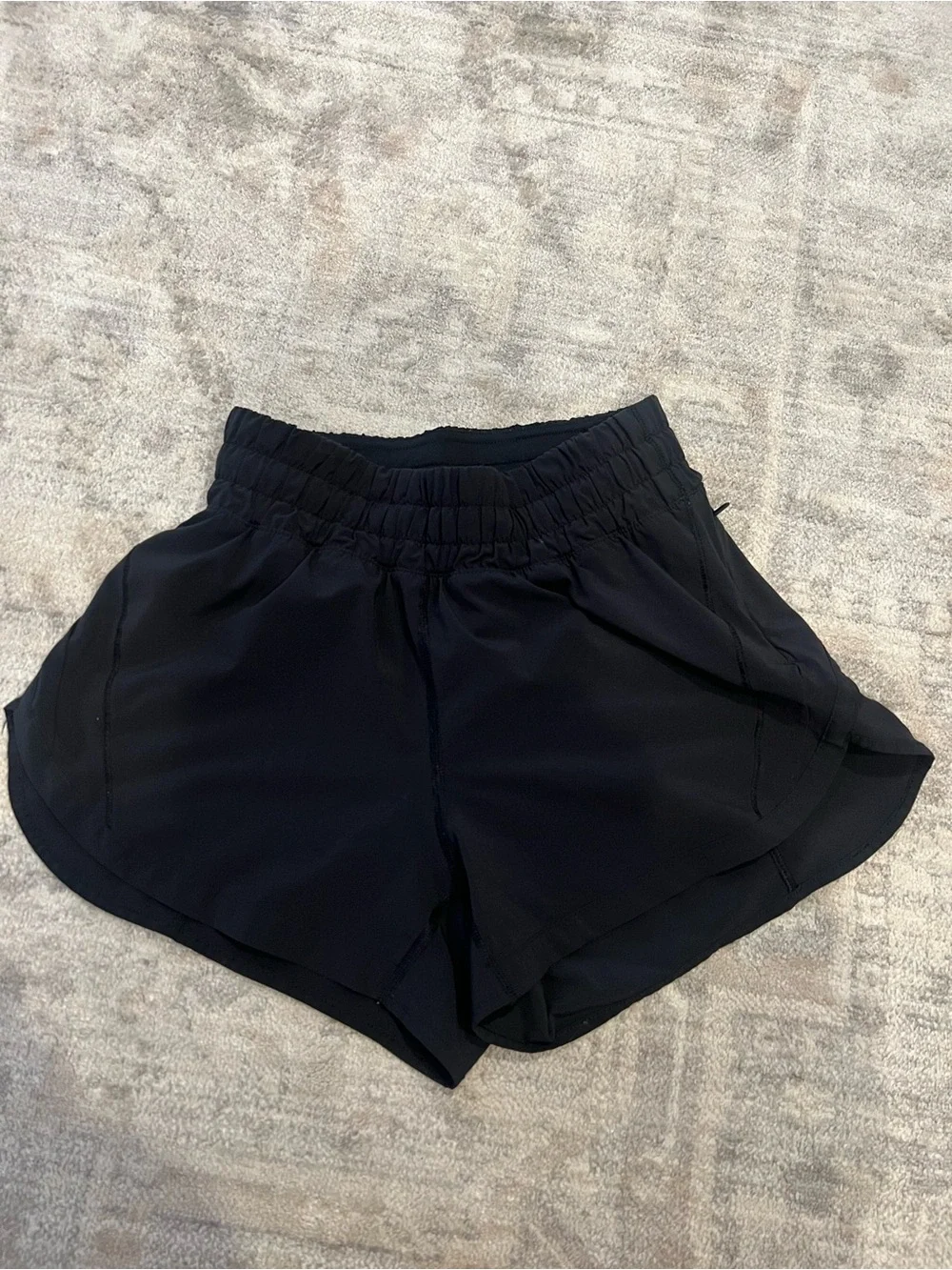 Lululemon short